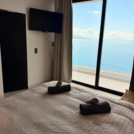 Ellysian Shores Beachfront Villa Glyfa