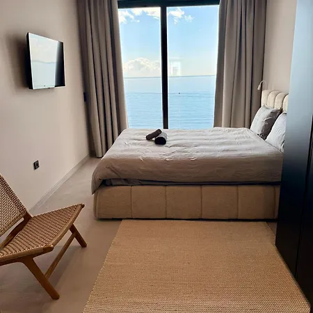 Villa Ellysian Shores Beachfront