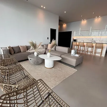 Ellysian Shores Beachfront *
